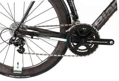 Bianchi Oltre XR3 Campagnolo Potenza Road Bike 2019, Size 59cm
