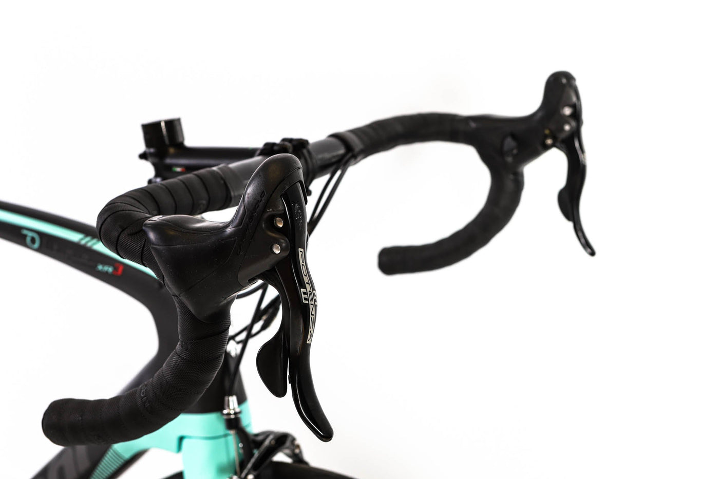 Bianchi Oltre XR3 Campagnolo Potenza Road Bike 2019, Size 59cm