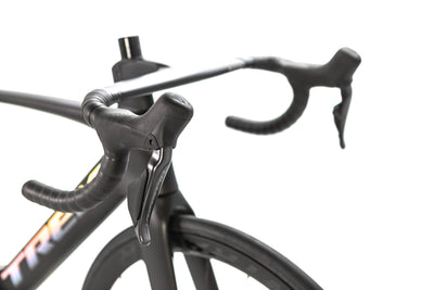 Trek Madone SLR 7 Gen 7 Shimano Ultegra Di2 Disc Road Bike 2023, Size 54cm