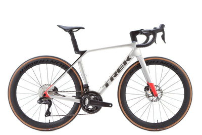 Trek Madone SL 7 Gen 8 Shimano Ultegra Di2 Disc Road Bike 2025, Size Medium