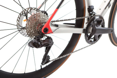 Trek Madone SL 7 Gen 8 Shimano Ultegra Di2 Disc Road Bike 2025, Size Medium
