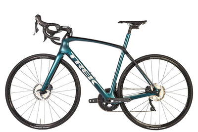 Trek Domane SL6 Shimano Ultegra Disc Road Bike 2022, Size 56cm
