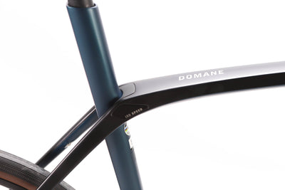 Trek Domane SL6 Shimano Ultegra Disc Road Bike 2022, Size 58cm