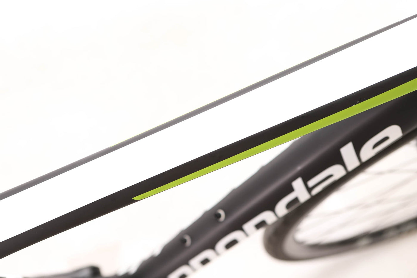 Cannondale Synapse Carbon Shimano 105 Disc Road Bike 2017, Size 48cm