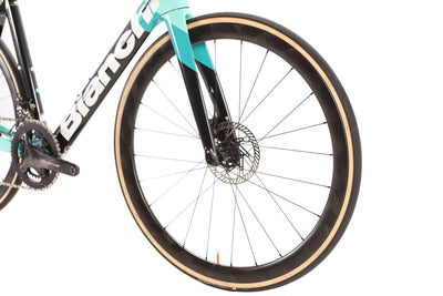 Bianchi Oltre XR4 Campagnolo Chorus Disc Road Bike 2022, Size 59cm