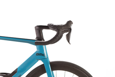 BMC TimeMachine Road 01 Three Shimano Ultegra Di2 Disc Road Bike 2021, Size 56cm