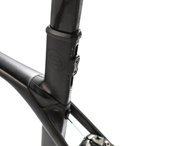 Trek Madone 9 Series Shimano Ultegra Road Bike 2017, Size 56cm