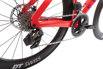 Canyon Aeroad CF SLX Sram Rival eTap AXS Disc Road Bike 2023, Size Medium