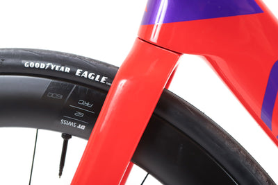 Canyon Aeroad CF SLX Sram Rival eTap AXS Disc Road Bike 2023, Size Medium