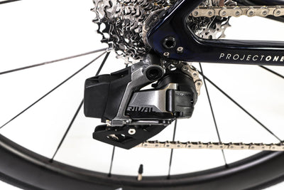 Trek Emonda SLR 6 Disc Sram Rival eTap AXS Road Bike 2021, Size 52cm