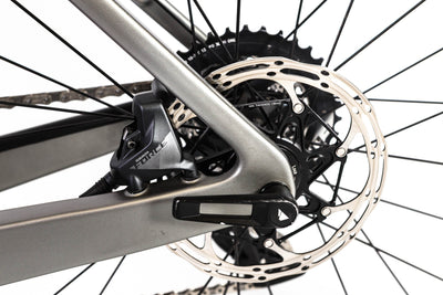 Canyon Grail:On CF 8 Disc Sram Force AXS Electric Gravel Bike 2020, Size Medium