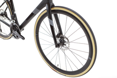 Cannondale SuperSix Evo Shimano 105 Di2 Disc Road Bike 2023, Size 54cm