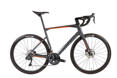 BMC Roadmachine 01 Three Shimano Ultegra Di2 Disc Road Bike 2019, Size 56cm