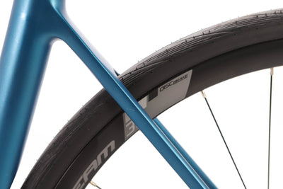 Basso Venta Shimano 105 Di2 Disc Road Bike 2023, Size Small