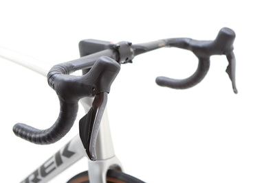 Trek Madone SL 7 Gen 8 Shimano Ultegra Di2 Disc Road Bike 2025, Size XL