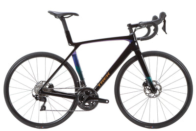 Trek Madone SL Gen 8 Shimano 105 Disc Road Bike 2025, Size M/L