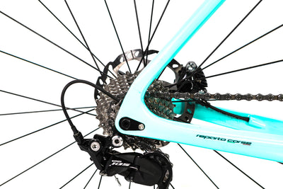 Bianchi Infinito XE Shimano 105 Disc Road Bike 2020, Size 55cm