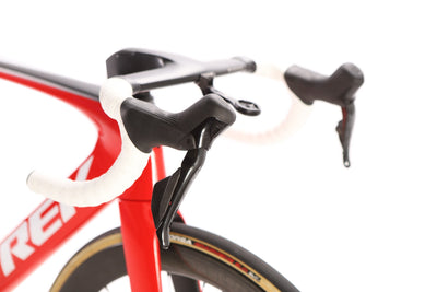 Trek Madone SLR 9 Gen 7 Shimano Dura-Ace Di2 Disc Road Bike 2024, Size 56cm