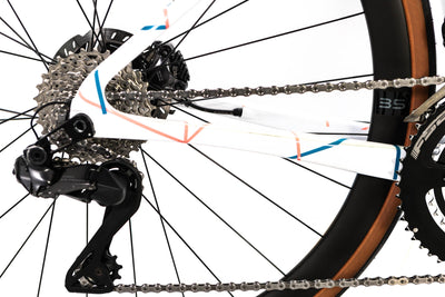 Cannondale SuperSix EVO Hi-MOD Shimano Ultegra Di2 Disc Road Bike 2022, Size 51cm