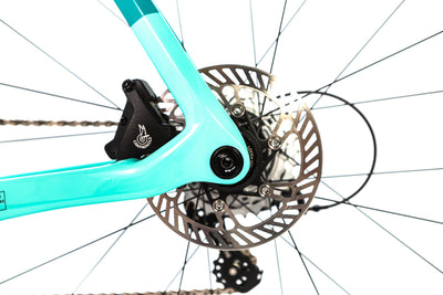 Bianchi Oltre XR4 Campagnolo Chorus Disc Road Bike 2022, Size 59cm