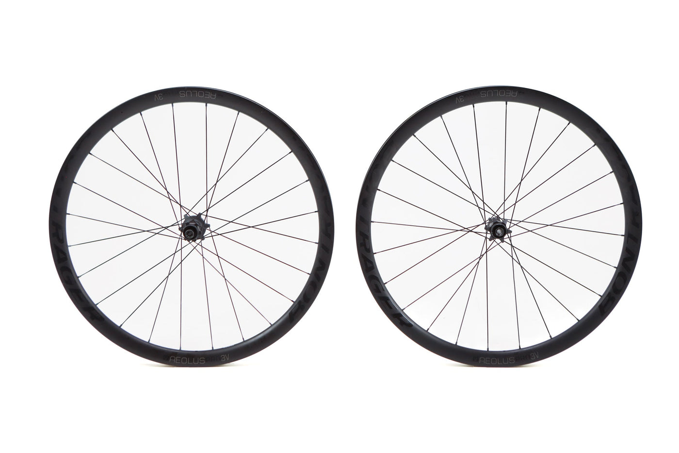 Bontrager Aeolus Pro 3V Carbon Disc Wheelset, Shimano Freehub