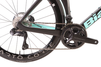 Bianchi Oltre Pro Shimano Ultegra Di2 Disc Road Bike 2023, Size 57cm