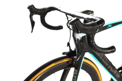 Bianchi Oltre XR4 Shimano Ultegra Di2 Road Bike 2018, Size 55cm