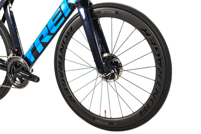 Trek Madone SL Shimano Dura-Ace Disc Road Bike 2022, Size 58cm