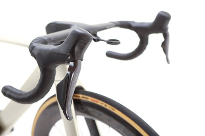 Trek Madone SLR 7 Gen 7 Shimano Ultegra Di2 Disc Road Bike 2023, Size 52cm