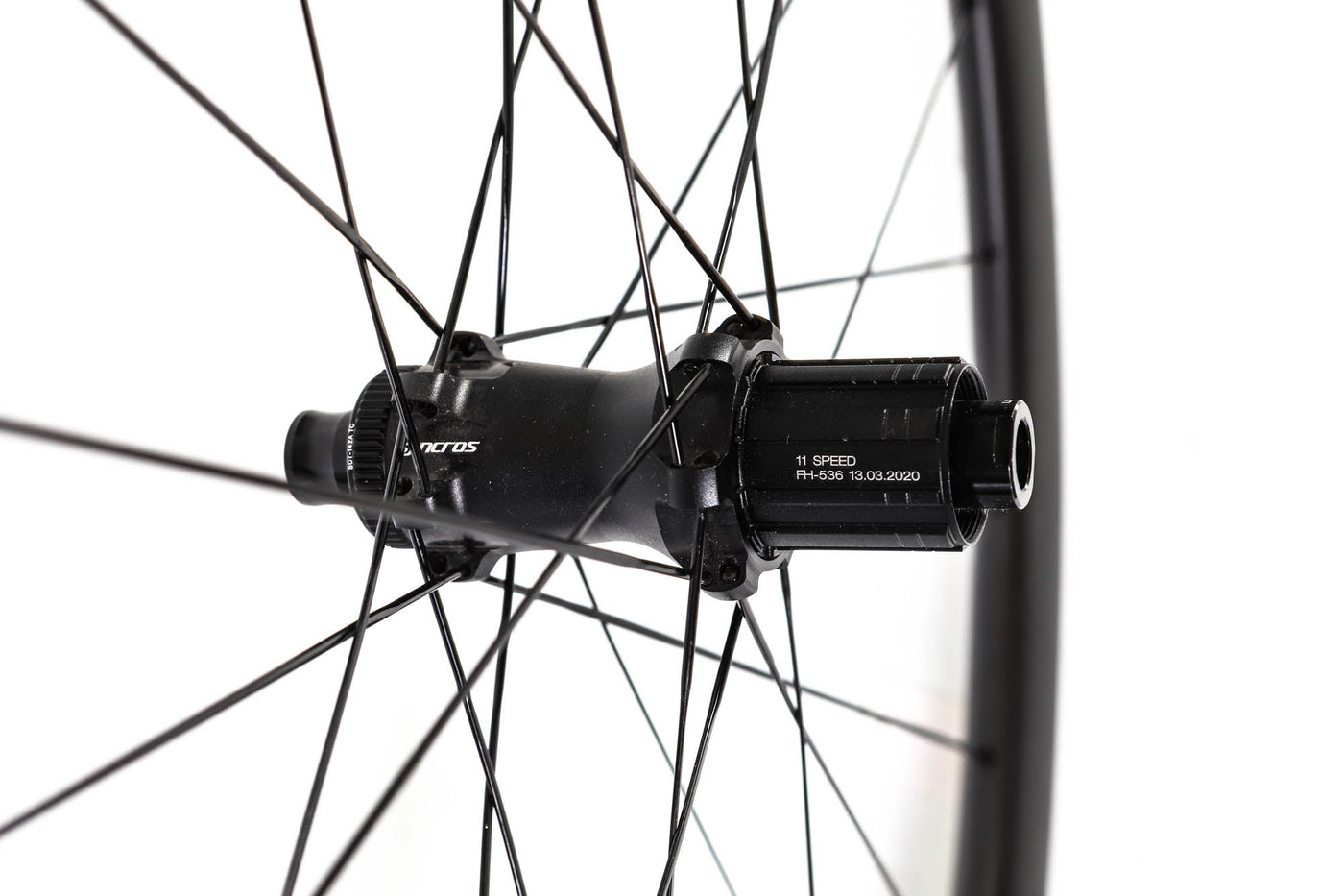 Syncros Capital One 35 Disc Carbon Wheelset, Shimano Freehub