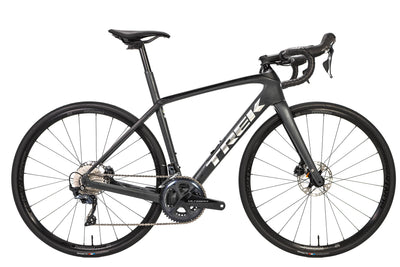 Trek Domane SL6 Shimano Ultegra Disc Road Bike 2022, Size 52cm