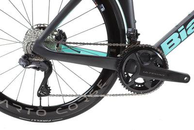 Bianchi Oltre Pro Shimano Ultegra Di2 Disc Road Bike 2023, Size 57cm