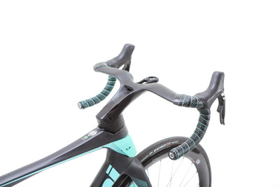 Bianchi Oltre Pro Shimano Ultegra Di2 Disc Road Bike 2023, Size 57cm