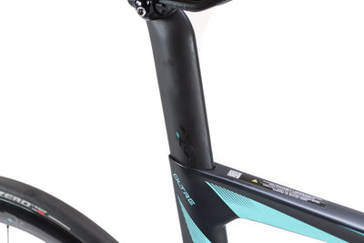 Bianchi Oltre Pro Shimano Ultegra Di2 Disc Road Bike 2023, Size 57cm