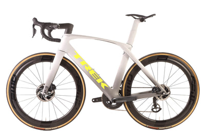 Trek Madone SLR 7 Shimano Ultegra Di2 Disc Road Bike 2020, Size 56cm