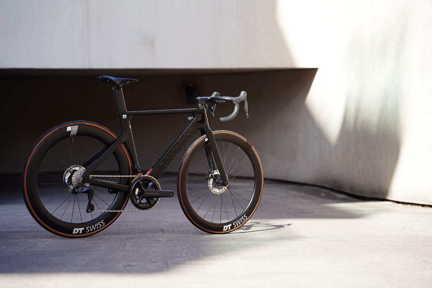 Canyon Aeroad CF SLX 8 Shimano Ultegra Di2 Disc Road Bike 2023, Size Small